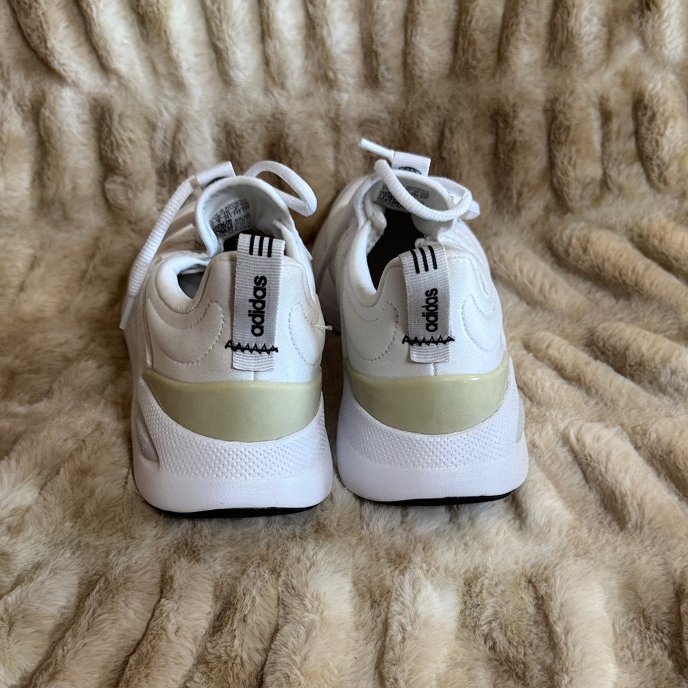 Adidas Women's Classic White Sneakers - Picture 3 of 5